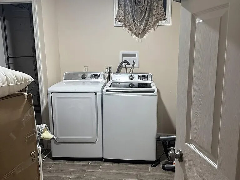 Building Photo - 18 Eulner St