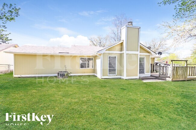 Building Photo - 6702 Valley Park Dr