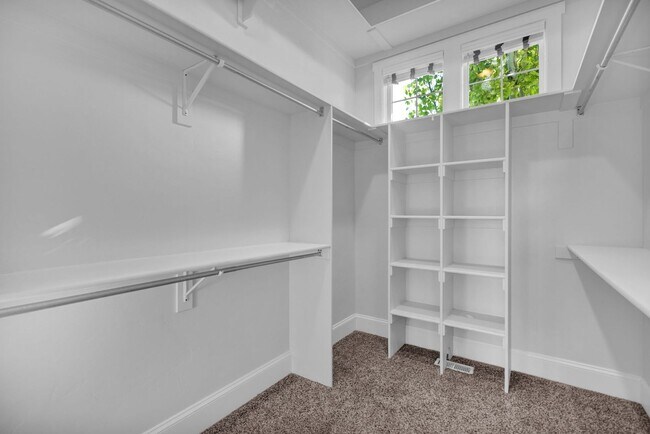 Building Photo - Luxury North Salt Lake Home with Mountain Views, Office & Fully Fenced Yard