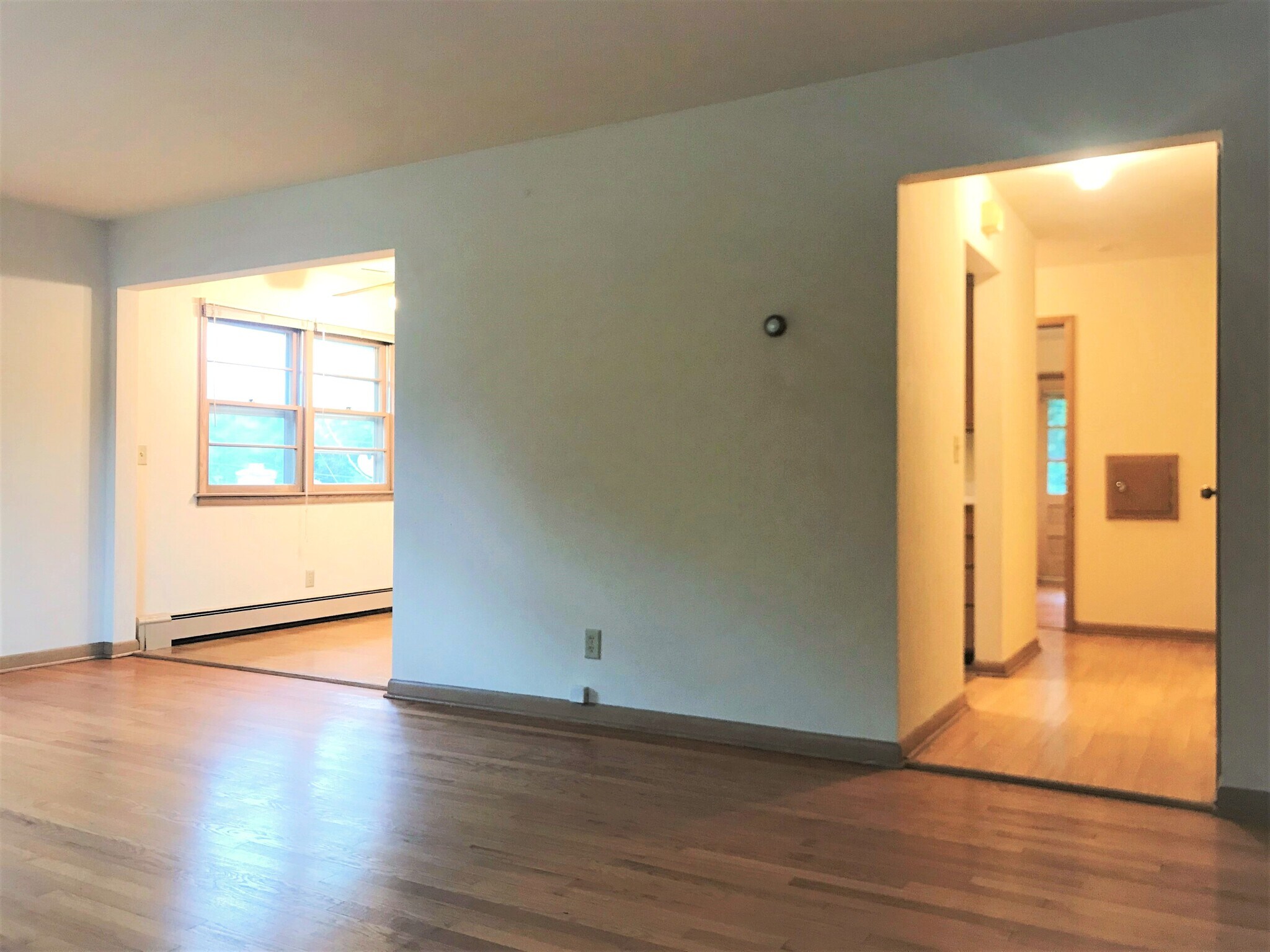 Building Photo - 413 Pawling St