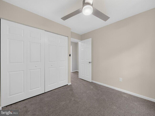 Building Photo - 801 High Plain Dr