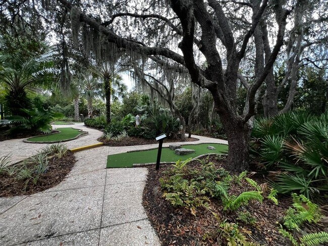 Building Photo - 741 Longboat Dr