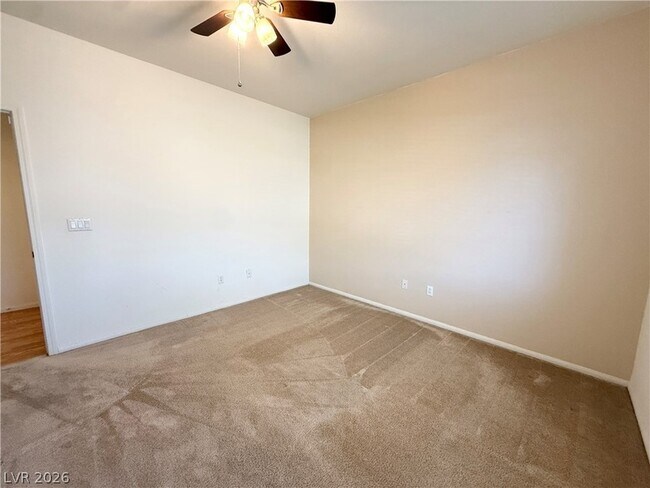 Building Photo - 7998 Half Moon Point Dr