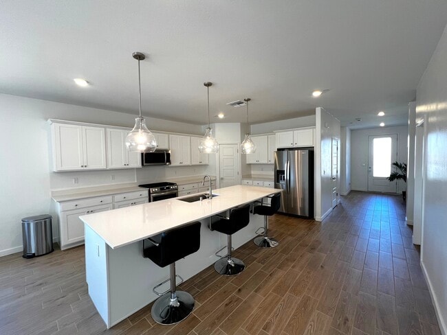 Building Photo - 3426 Brk Grv Ln
