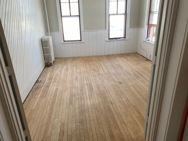 Building Photo - 204 Carroll St