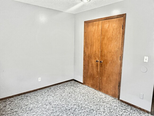 Building Photo - 8630 Lane Ave