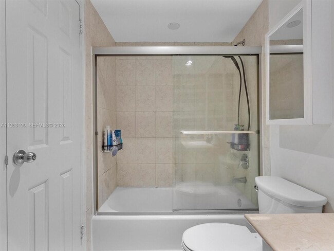 Building Photo - 10350 W Bay Harbor Dr