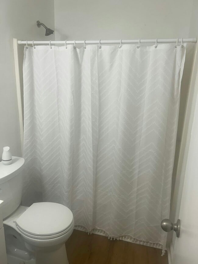 Building Photo - 1230 Hanover Pl