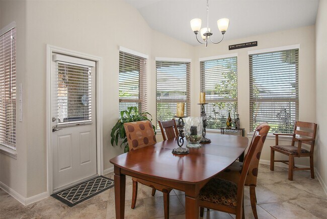 Building Photo - 4803 Ladona Ct