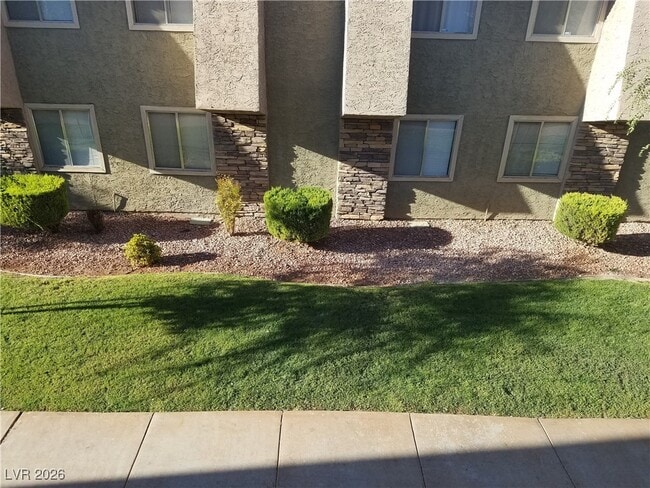 Building Photo - 5060 Indian River Dr