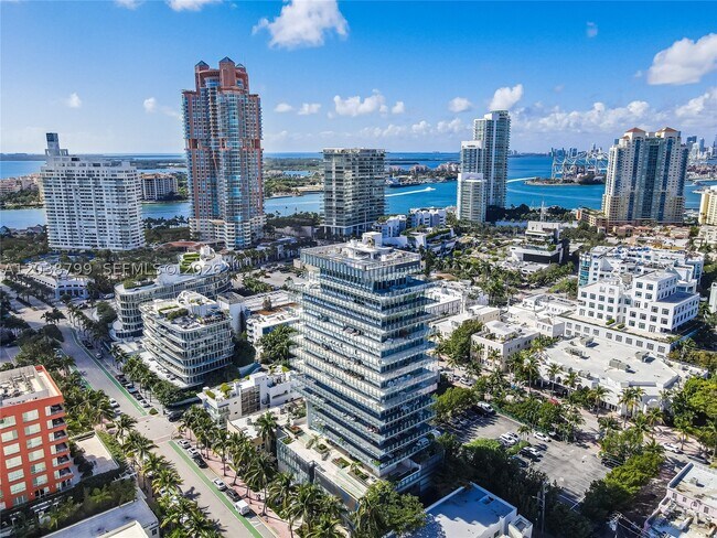 Building Photo - 120 Ocean 700