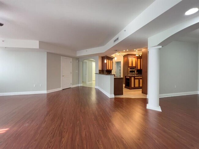 Building Photo - 4241 N Ocean Blvd