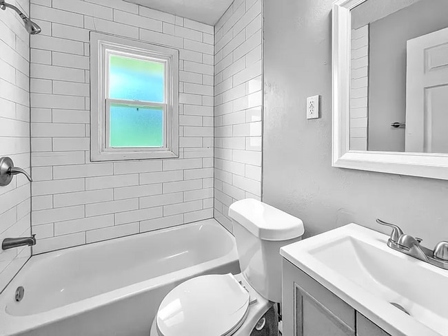 Building Photo - 3 BR/1.5BA | Newly Renovated Single Family Home | 2- Car Covered Parking | Gated backyard
