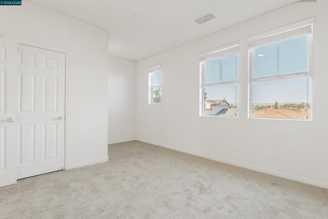 Building Photo - 3091 Madsen St