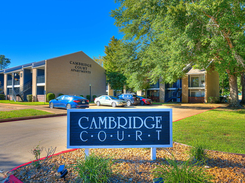 Building Photo - Cambridge Court