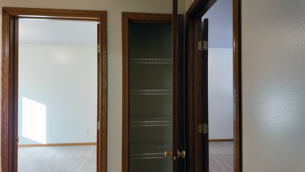 Linen Closet - 1715 Northway Dr