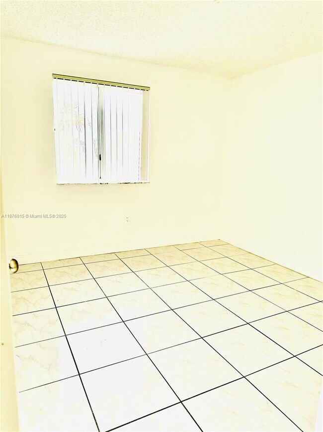 Building Photo - 16148 SW 138th Pl