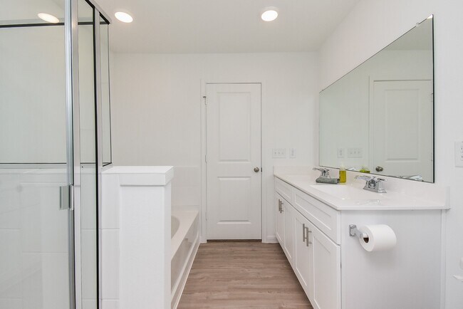 Building Photo - 23923 Escardilla Dr