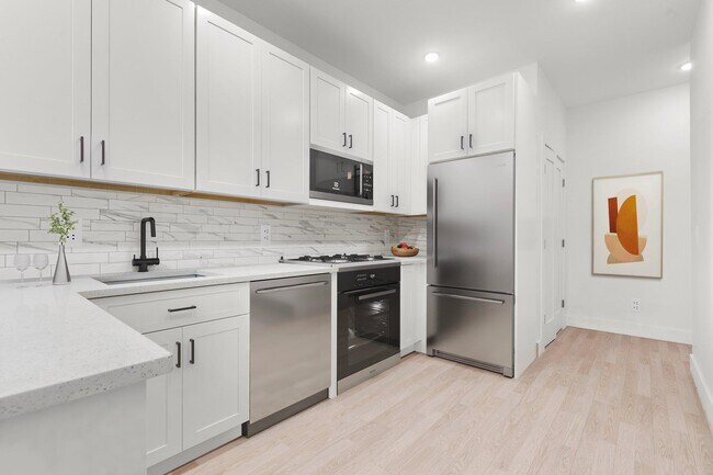 Primary Photo - 489 Palisade Ave