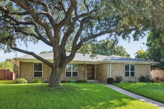 Building Photo - 2223 Freeland Way