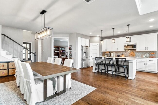 Building Photo - 2603 Country Ln