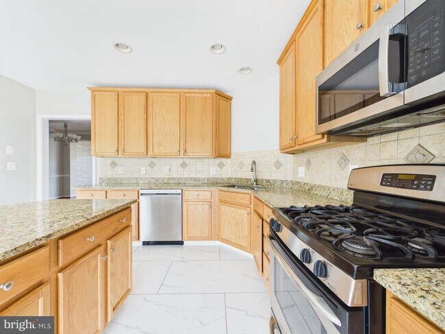 Building Photo - 4587 Whittemore Pl
