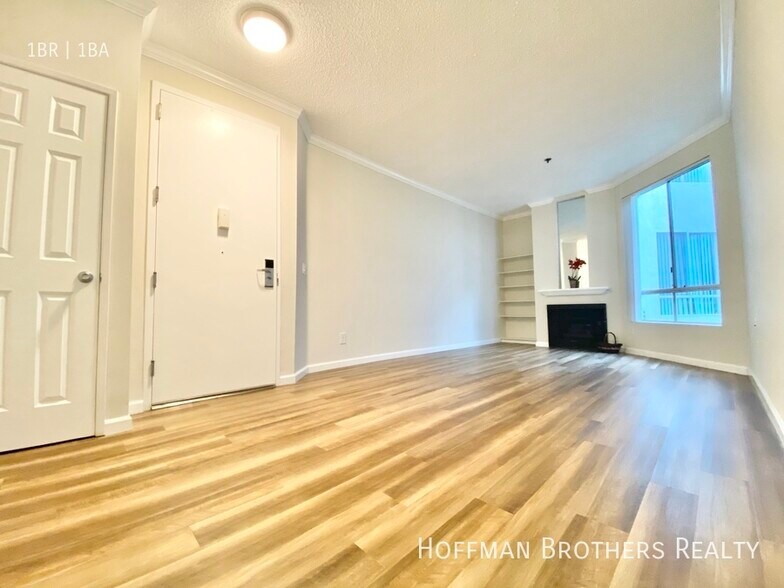 Primary Photo - 1325 N Sierra Bonita Ave