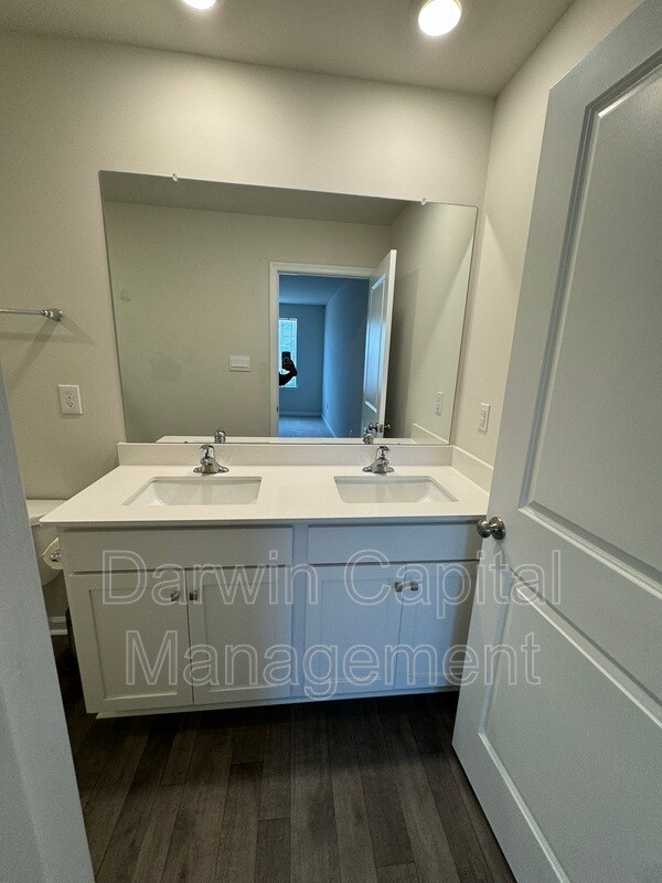 Building Photo - 316 Mazzeo Dr