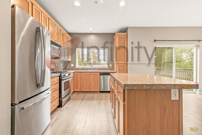 Building Photo - 22844 SW Forest Creek Dr