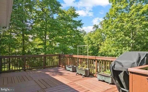 Building Photo - 22388 Deerpath Ct