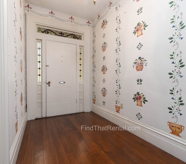 Building Photo - AVAILABLE NOW! Restored historic downtown Carlisle rental with fenced yard, pond, balcony, and ha...