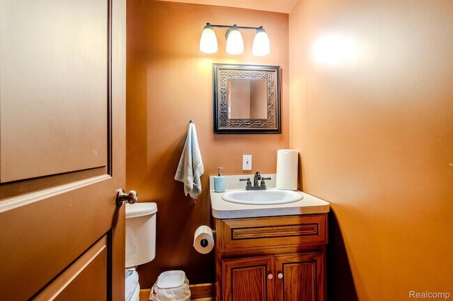 Building Photo - 56194 Birkdale Dr