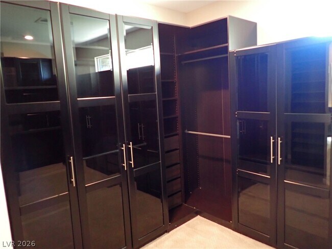Building Photo - 10226 Jade Gardens Dr