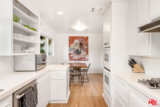 Building Photo - 16849 Adlon Rd