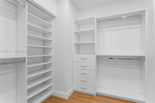 Building Photo - 3945 Loquat Ave
