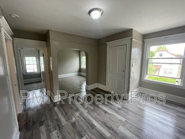 Building Photo - 2621 N 23rd St