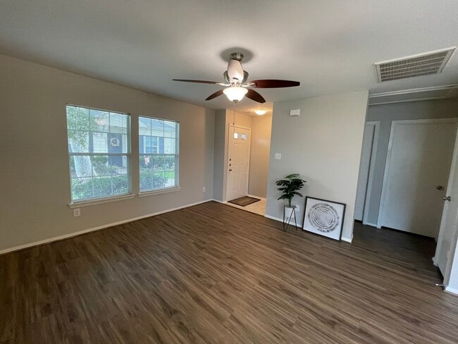 Building Photo - 1603 Nichole Woods Dr