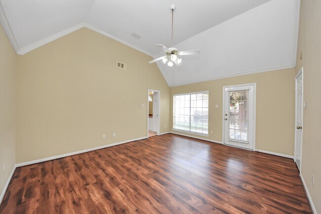 Building Photo - 16710 Colony Terrace Dr