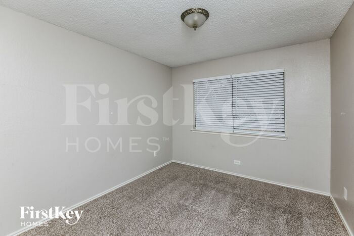Building Photo - 4213 Amy Dr