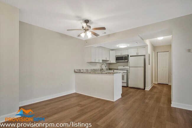 Building Photo - 2574 Riva Rd