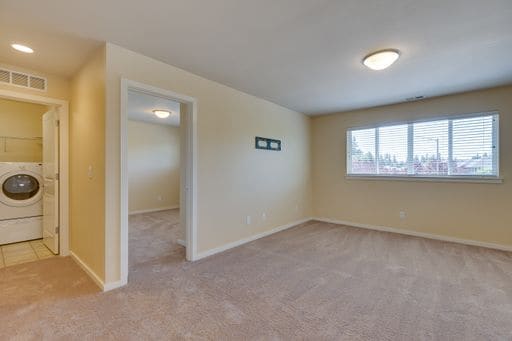 Building Photo - Gorgeous South Everett MainVue Home Available!