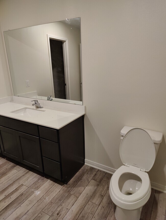 Building Photo - 2038 Wooley Way