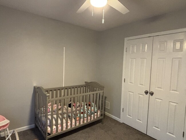 Building Photo - Gorgeous 3 Bedroom 2 Bathroom House!