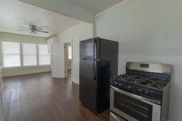 Building Photo - 2913 Homan Ave