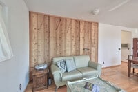 Building Photo - 925 SW Fleishauer Ln