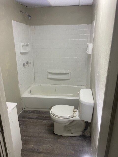 Building Photo - 108 Miller St