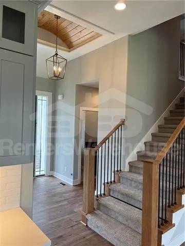 Building Photo - 4705 NE Freehold Dr