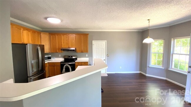 Building Photo - 127 Meadow Pond Ln