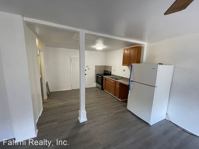 Building Photo - 2 br, 1 bath House - 84-866 #B Hanalei St