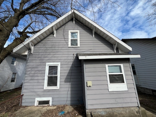 Building Photo - 230 E Victoria St